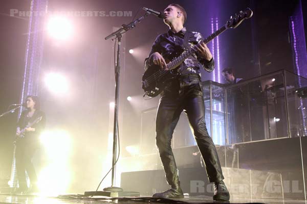 THE XX - 2017-02-14 - PARIS - Zenith - Romy Madley Croft - Oliver Sim - James Thomas Smith